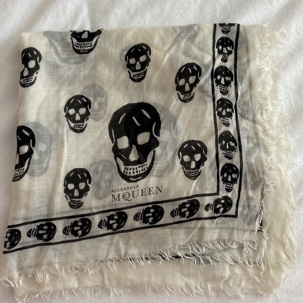 Authentic Alexander McQueen Silk Skull Scarf